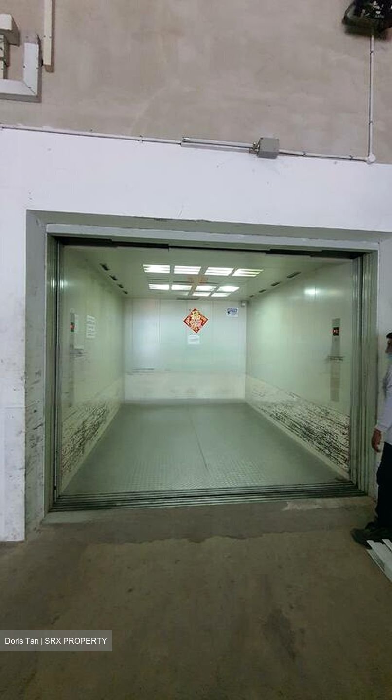 Soon Lee Road (D22), Warehouse #456920251
